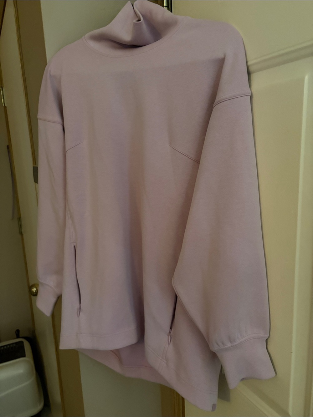LULULEMON SZ6 Relaxed Mock Neck Thick Cotton Sweater Light Lavender - Women's